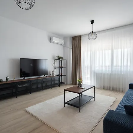 Majestic Apartments- With Parking Apartment Bucharest