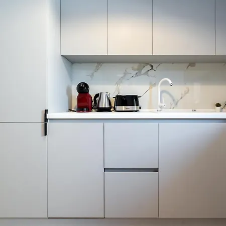 Majestic Apartments- With Parking