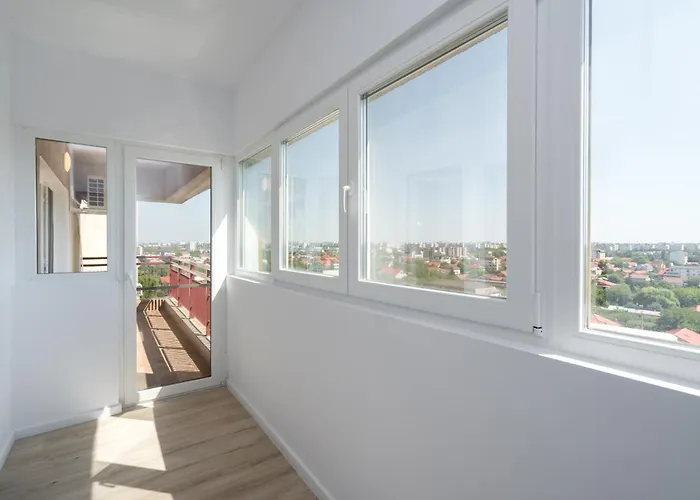 Majestic Apartments- With Parking