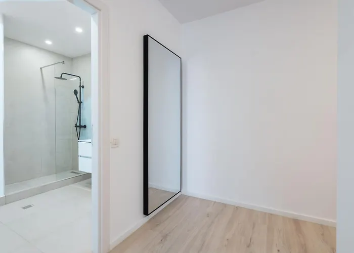 Διαμέρισμα Majestic Apartments- With Parking *